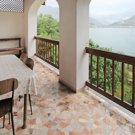 Lungolago By Interhome
